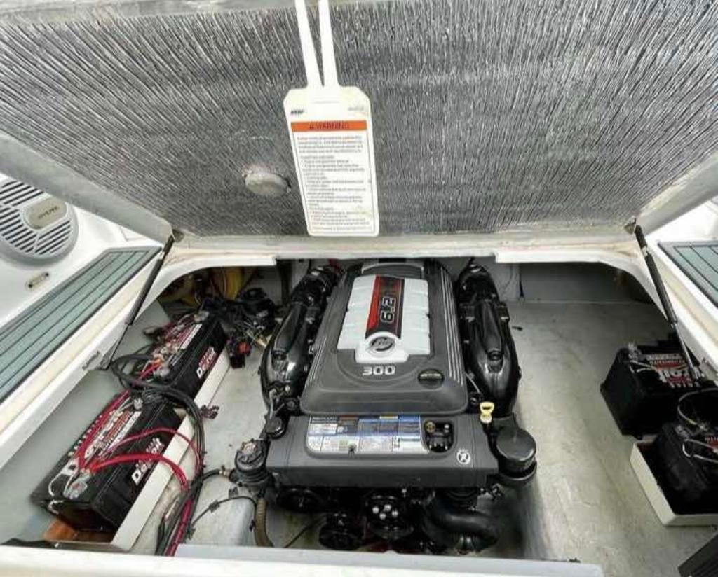 QUICKSILVER 2700